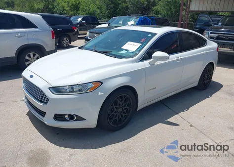 2013 Ford Fusion Hybrid Titanium from USA, damaged, VIN 3FA6P0RU3DR360693